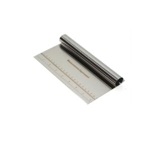 חותכן בצק רחב